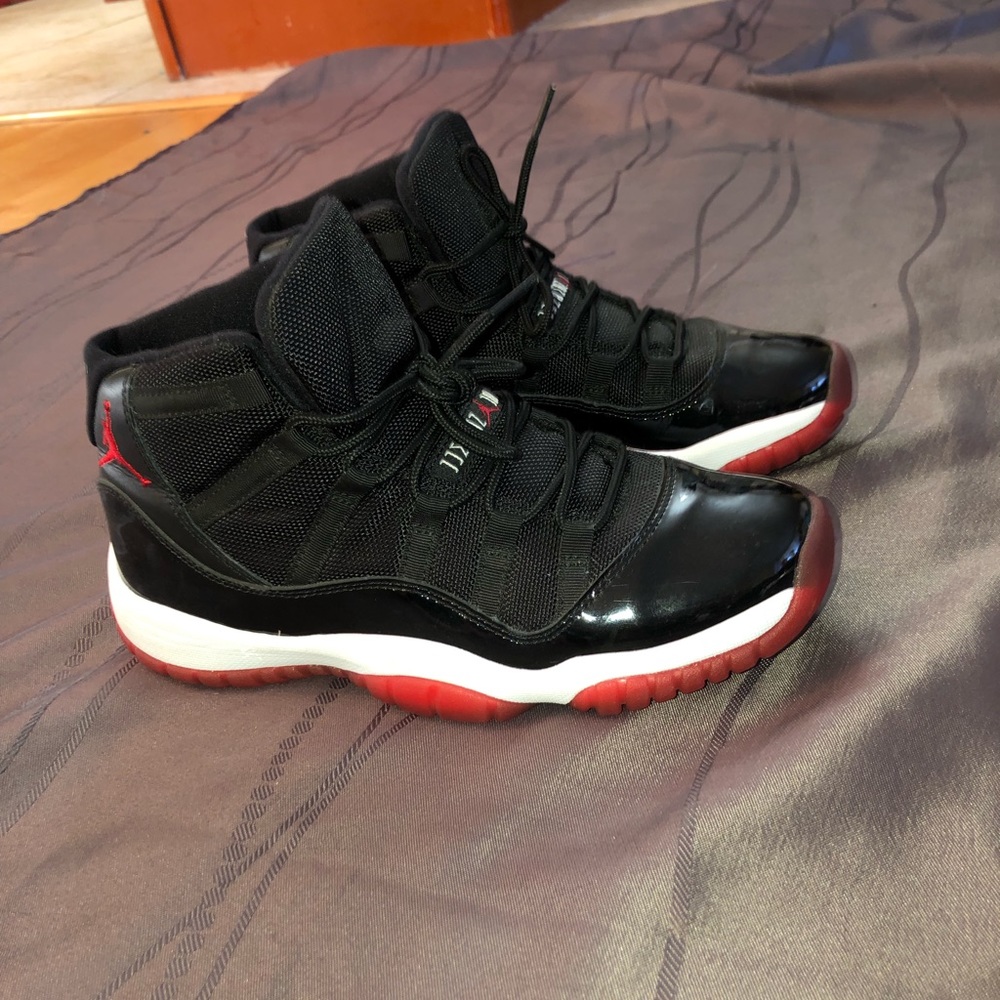 Air Jordan 11 Bred